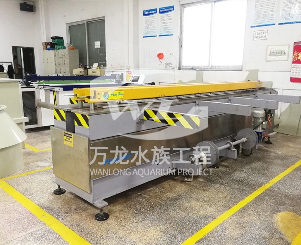 水族工程在建設(shè)和運營過程中需要注意哪些環(huán)保和安全問題？
